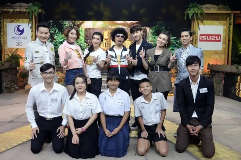 ทีวีไกด์: รายการ “STEP RIGHT UP ใครเก่ง...ใครได้ ล่าค่าเทอม” “ดีเจพล่ากุ้ง” ขอเป็นสายป๋า ลั่น! เปเงินหมดกระเป๋า