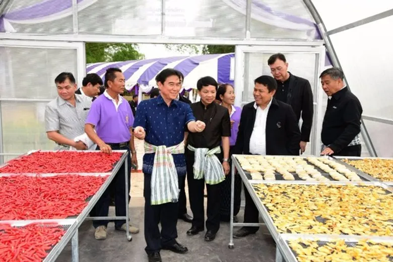 PEA ส่งมอบโรงอบแห้งพลังงานแสงอาทิตย์ฯ และระบบสูบน้ำพลังงานแสงอาทิตย์ ให้กับวิสาหกิจชุมชนบ้านหนองสะโน อำเภอธาตุพนม จังหวัดนครพนม