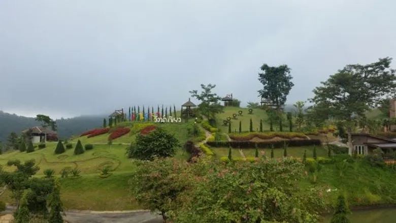 ต้อนรับสงกรานต์ แนะนำทริปทำบุญปีใหม่ไทย แบบไม่ซ้ำใครที่วังน้ำเขียว