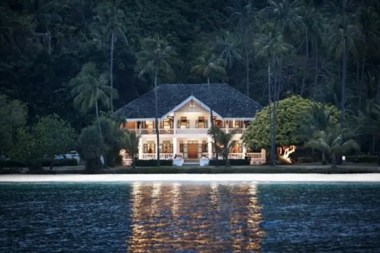 จากประสบการณ์ในงานบริการมาอย่างยาวนาน และ...
