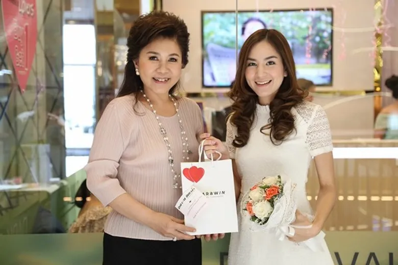 Duo Love, Duo Lift! รมย์รวินท์ชวนสาวๆ บอกลาความเหงาควงเพื่อนสุดซี้มาอัพเดทความงามทั้งหน้าและหุ่น
