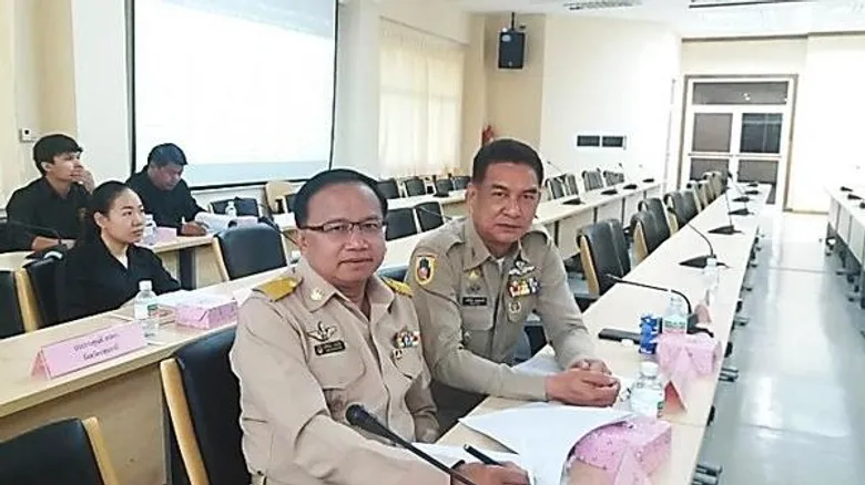 ปภ. โดย ศูนย์ ปภ.เขต 1 ปทุมธานี ร่วมประชุมคณะกรรมการศูนย์ปฏิบัติการป้องกันและลดอุบัติเหตุทางถนน ช่วงเทศกาลสงกรานต์ ปี 2560 จังหวัดปทุมธานี