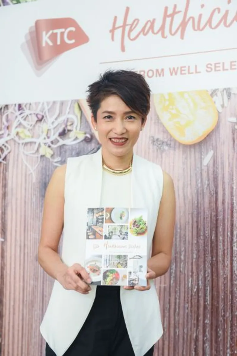 เคทีซีเปิดตัว พ็อกเก็ตบุ๊ค “Healthicious Dishes” รวบรวม 50 ร้านอาหารและเมนูเพื่อสุขภาพ