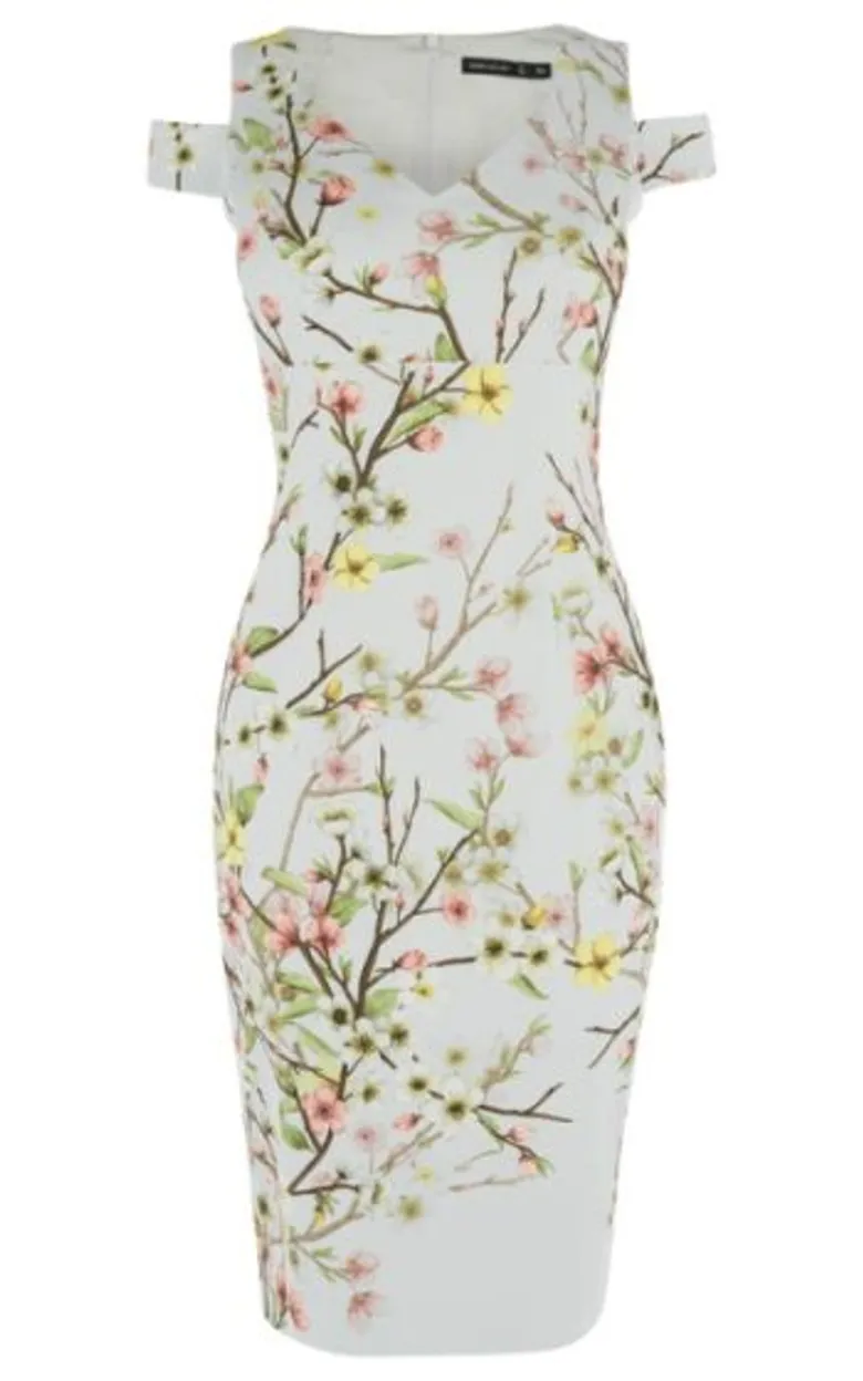 เลือกแฟชั่นลายดอกในสไตล์คุณ จาก Karen Millen