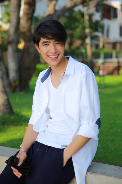 Gossip News: 'เก้า-ปังปอนด์’ หล่อสูสี ทำสาวชาวโซเชียลละลาย