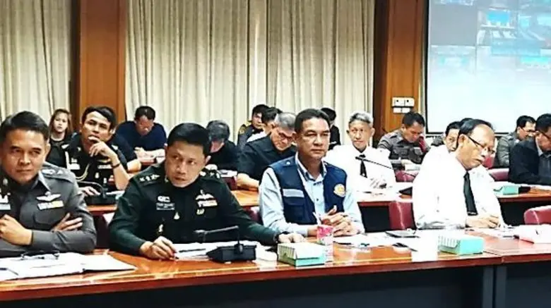 ปภ. โดย ศูนย์ ปภ.เขต 1 ปทุมธานี ร่วมสรุปผลการดำเนินงานศูนย์ปฏิบัติการและลดอุบัติเหตุทางถนนช่วงเทศกาลสงกรานต์ พ.ศ.2560 จังหวัดนนทบุรี