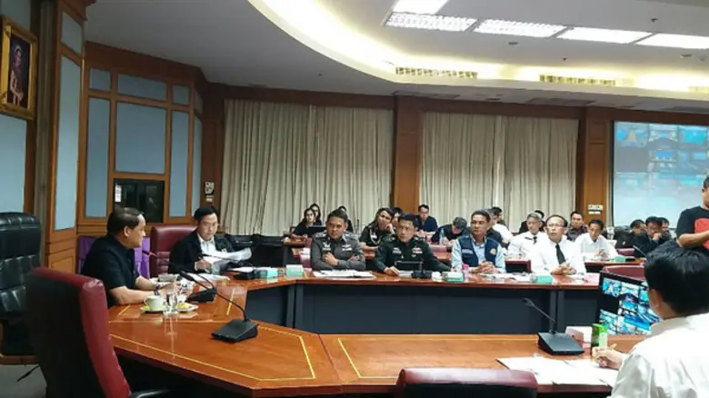 ปภ. โดย ศูนย์ ปภ.เขต 1 ปทุมธานี ร่วมสรุปผลการดำเนินงานศูนย์ปฏิบัติการและลดอุบัติเหตุทางถนนช่วงเทศกาลสงกรานต์ พ.ศ.2560 จังหวัดนนทบุรี