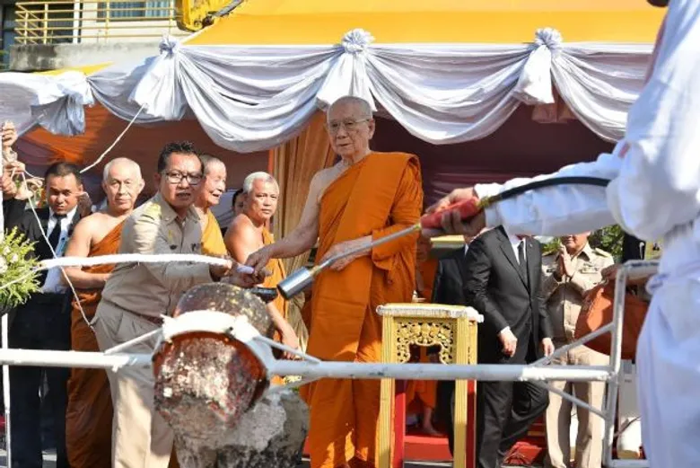 “สมเด็จพระสังฆราช” เสด็จเป็นองค์ประธานเททอง หล่อพระพุทธรูปทองคำปางถวายเนตร ๙ นิ้ว พุทธศิลป์รัตนโกสินทร์ องค์แรกของไทย