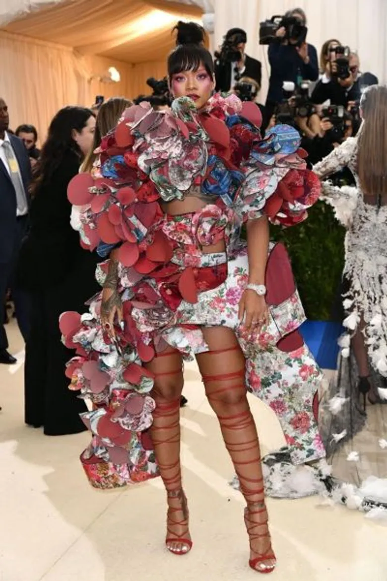 Movie Guide: เหล่าดาราร่วมเดินพรมแดง อวดโฉมแฟชั่นสวยเจิดจรัส! ณ งาน “Met Gala 2017”