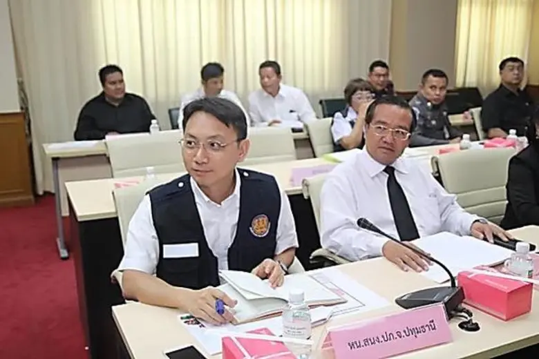 ปภ. โดย ศูนย์ ปภ.เขต 1 ปทุมธานี ร่วมสรุปผลการดำเนินงานศูนย์ปฏิบัติการและลดอุบัติเหตุทางถนนช่วงเทศกาลสงกรานต์ พ.ศ.2560 จังหวัดปทุมธานี