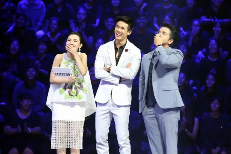 ทีวีไกด์: รายการ "The Love Machine วงล้อ...ลุ้นรัก" “แชมป์ - ชนาธิป” หา “สาวหน้าแสบ” เล่นบทตบจูบ ตีโจทย์ความฟินกระจาย! ใน “วงล้อ...ลุ้นรักฯ”