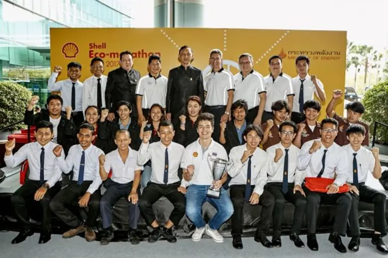 กระทรวงพลังงาน นำโดย พลเอก อนันตพร กาญจนรัตน์ (ที่ ...