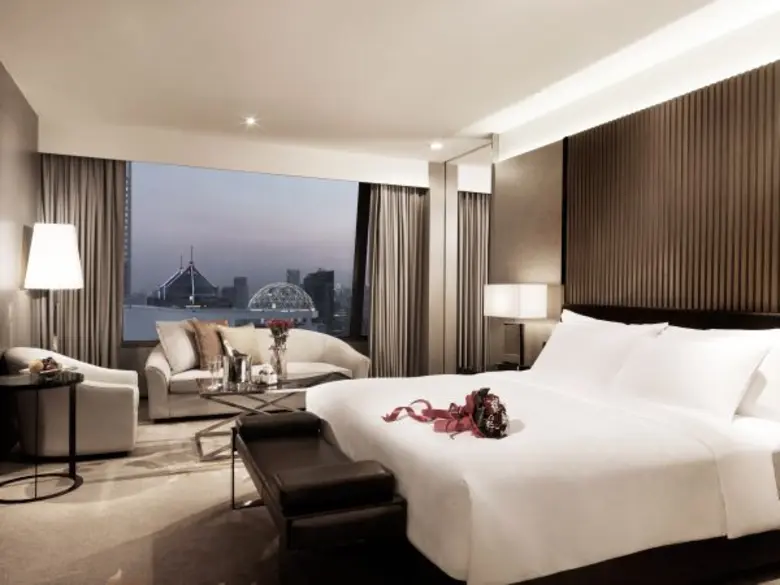 โรงแรม ดิ โอกุระ เพรสทีจ กรุงเทพฯ (The Okura Presti...