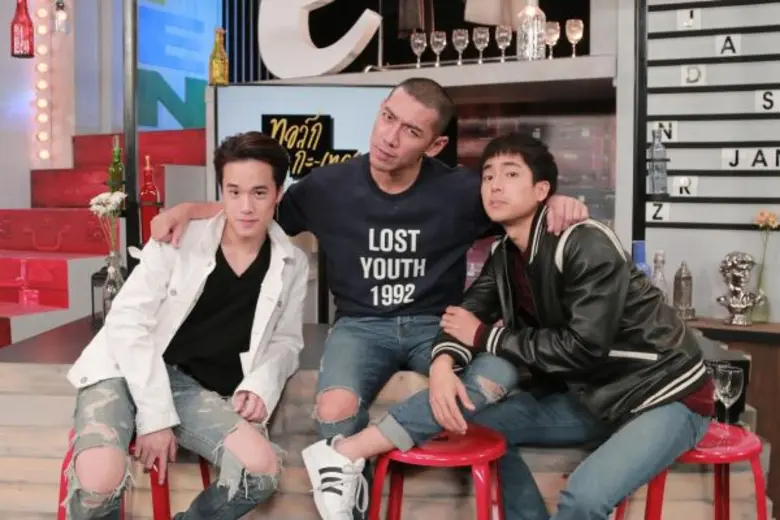 รายการ "ทอล์ก-กะ-เทย Tonight" อาทิตย์นี้ ...