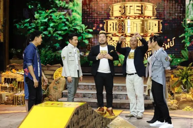 ทีวีไกด์: รายการ “STEP RIGHT UP ใครเก่ง...ใครได้ ล่าขุมทรัพย์” “เบญ - ป๋อง - แจ๊ค - ดีเจเฟี๊ยต” โชว์สกีลเล่นเกมกระจุย หวังโกยรางวัลกระจาย!