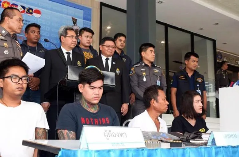 สำนักงานสลากกินแบ่งรัฐบาล ร่วมกับ กองบังคับการปราบปราม แถลงข่าวจับกุมผู้แอบอ้างทำจดหมายหลอกลวง