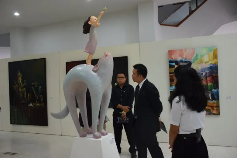 “MID MILE” ART THESIS EXHIBITION 2016