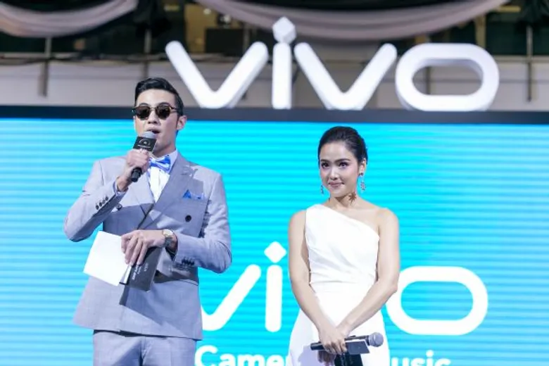 วีโว่ สร้างปรากฏการณ์สนั่นวงการสมาร์ทโฟน ส่งแบรนด์แอมบาสเดอร์ตัวแม่ อั้ม พัชราภา ไชยเชื้อ เปิดตัว Vivo V5s