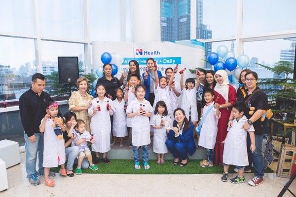 คุณฐิติพร พจน์อนันต์ ผู้จัดการฝ่ายสื่อสาร...