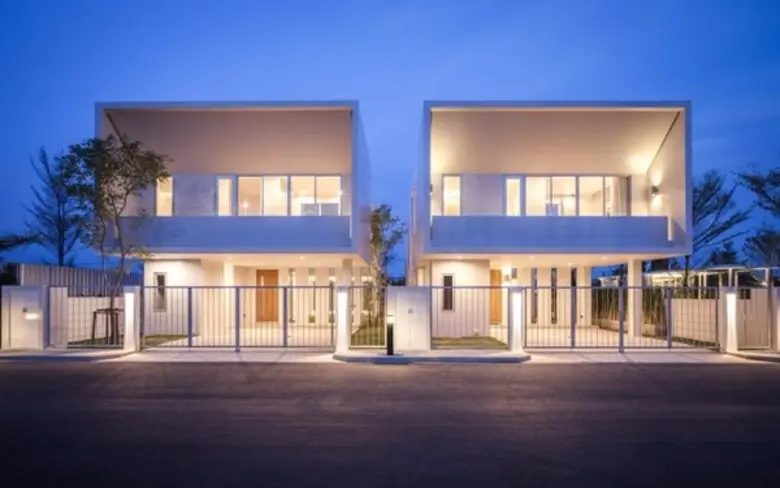 โครงการบ้านเดี่ยวคอร์ทยาร์ดวิลล่า ฉะเชิงเทรา บ้านเดี่ยวแนวคิดใหม่ ใจกลางเมืองแปดริ้ว MODERN STYLE พร้อม CLUB HOUSE ใกล้โรบินสัน ฉะเชิงเทรา มอร์เตอร์เวย์ สนามบินสุวรรณภูมิ