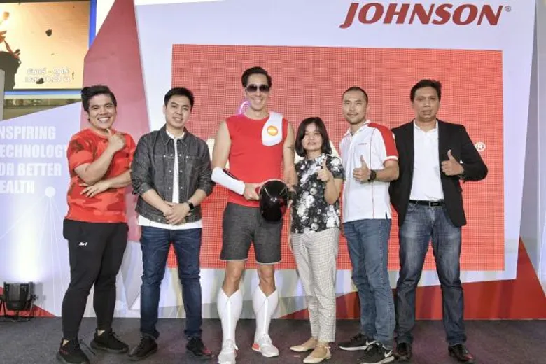 “เจ-แจ๊ค”ออกกำลังกายสร้างกุศลกับ Johnson