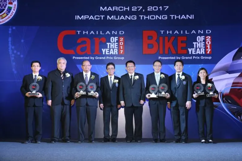 ภาพข่าว: ยามาฮ่า คว้า 7 รางวัล คุณภาพ Bike of the Year 2017