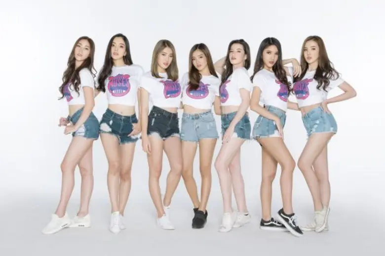 “แคท-กล้วยไม้” ฝึกร้อง-เต้นอย่างหนัก!!! สานฝันเป็นศิลปินในโปรเจค “โมโน มิวส์เซส”
