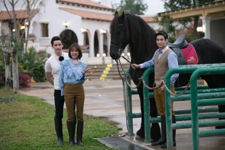 “เต๋า” เทรนด์ “แพทตี้” ฝึกขี่ม้า “เบเบ้” ปาดหน้ากุ๊กกิ๊กกลางสนามม้า