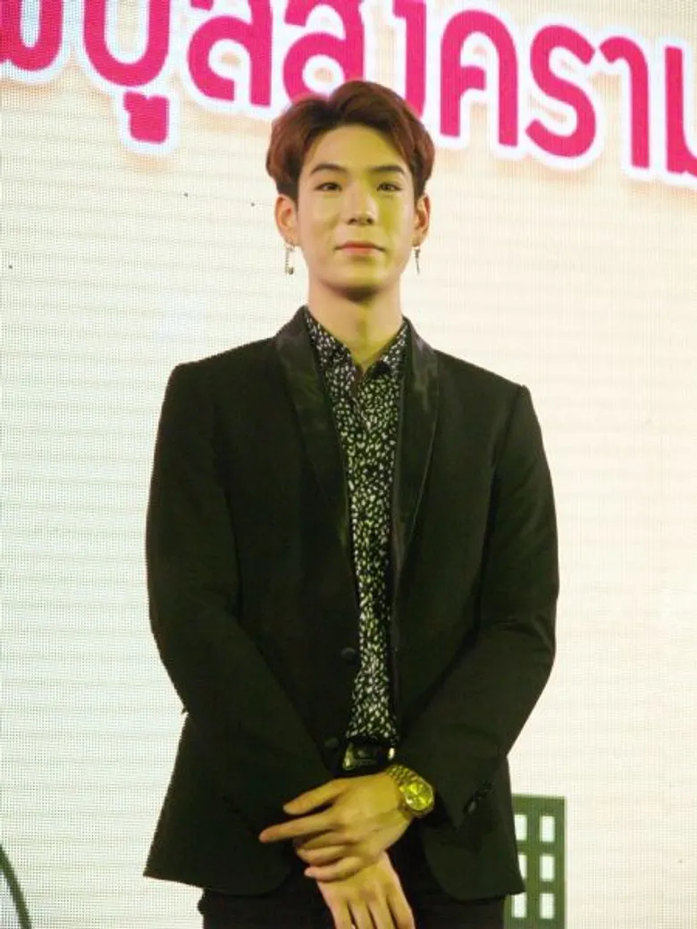 มาริโอ้ – เจเจ โชว์ความเป็นรุ่นพี่ เปิดตัว “โมโก ไลฟ์” แอพลิเคชั่นที่จะทำให้ทุกคน เป็น ซูปตาร์