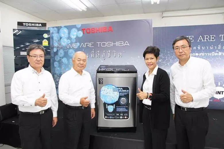 โตชิบาตอกย้าความเป็นผู้นำ ฉลองผลิตตู้เย็น 2 ประตู ครบ 10 ล้านเครื่อง พร้อมเผยโฉมผลิตภัณฑ์ใหม่รับหน้าฝน