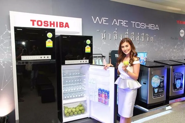 โตชิบาตอกย้าความเป็นผู้นำ ฉลองผลิตตู้เย็น 2 ประตู ครบ 10 ล้านเครื่อง พร้อมเผยโฉมผลิตภัณฑ์ใหม่รับหน้าฝน