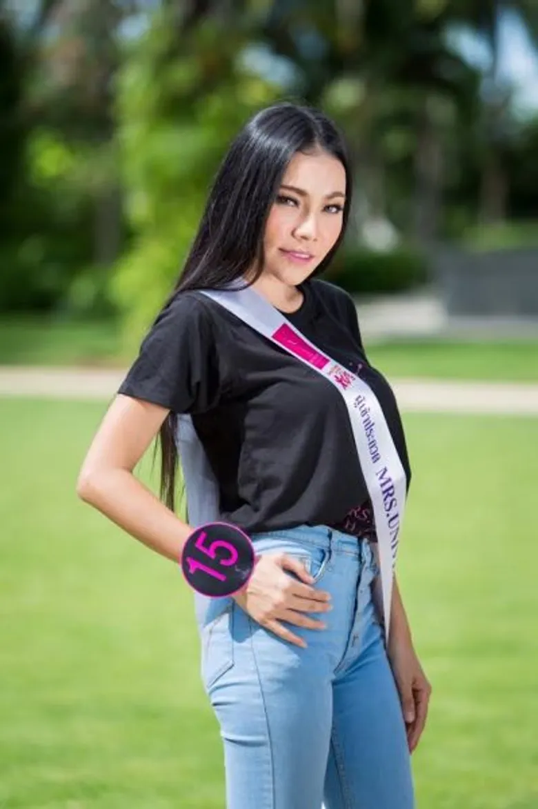 ลุ้นตัวโก่ง...โค้งสุดท้ายกับเวทีแรกในเมืองไทย!!! ประชัน 30 สาวงามที่แต่งงานแล้ว ท้าชิงมงกุฎ MRSUT2017