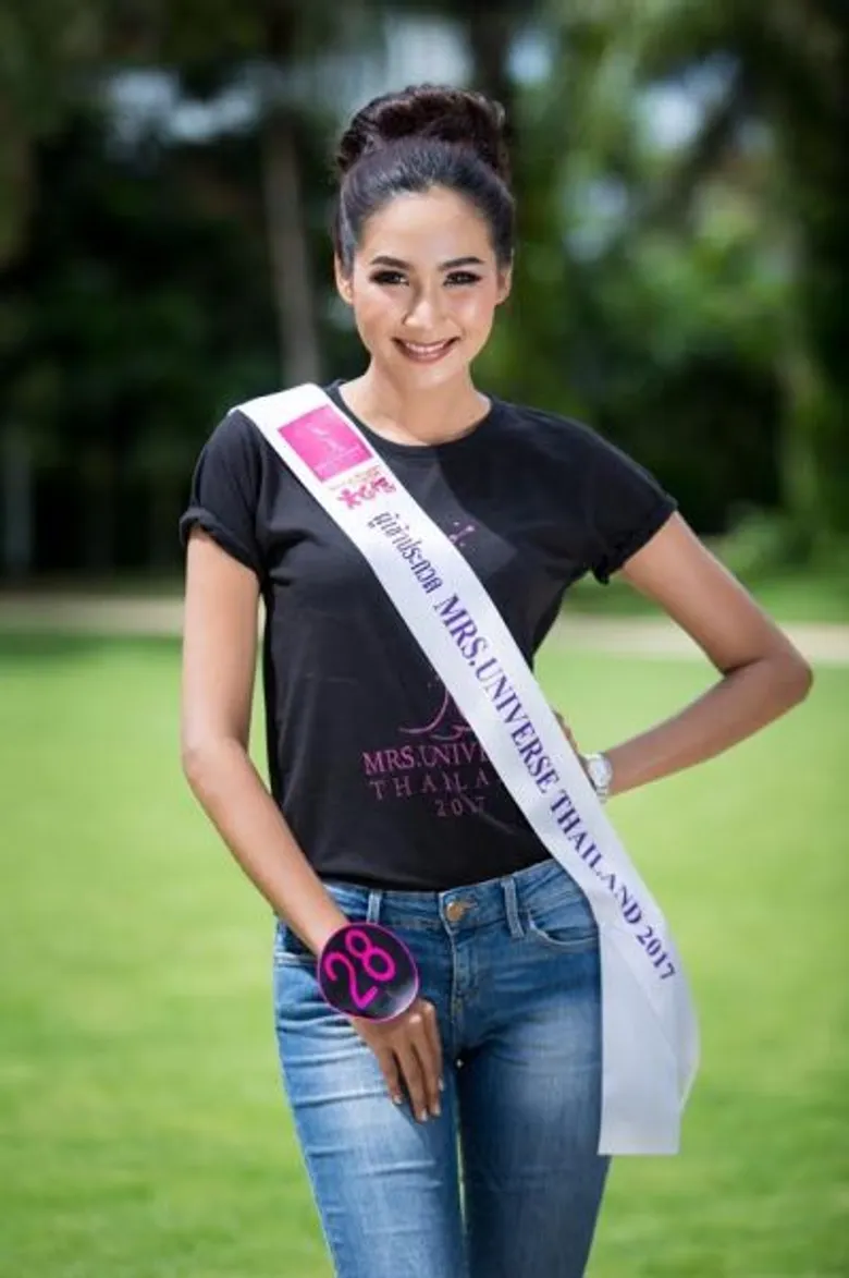 ลุ้นตัวโก่ง...โค้งสุดท้ายกับเวทีแรกในเมืองไทย!!! ประชัน 30 สาวงามที่แต่งงานแล้ว ท้าชิงมงกุฎ MRSUT2017