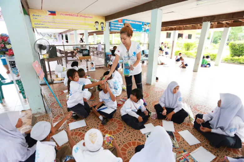 โครงการพี่สอนน้อง “ปลูกปัญญา พร้อมมอบความอบอุ่น” โรงเรียนที่ 65-66