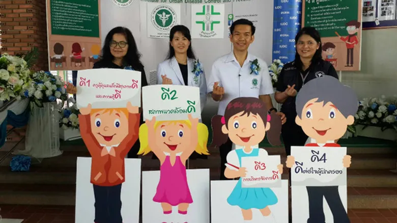 กรมควบคุมโรคจับมือ กทม. ชู “4 ดี 10 เกณฑ์มาตรฐาน” ป้องกันควบคุมโรค”มือ เท้า ปาก” ในศูนย์เด็กเล็ก รับเปิดเทอม