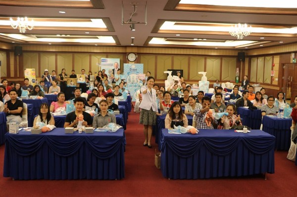 โรงพยาบาลจุฬารัตน์ 3 อินเตอร์ จัดกิจกรรม "รอบรู้ คู่ครรภ์"