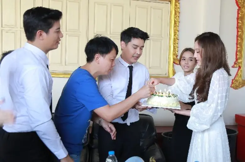 “เขตต์ ฐานทัพ” ยิ้มไม่หุบ เจอเซอร์ไพรส์กลางกอง “มายา”