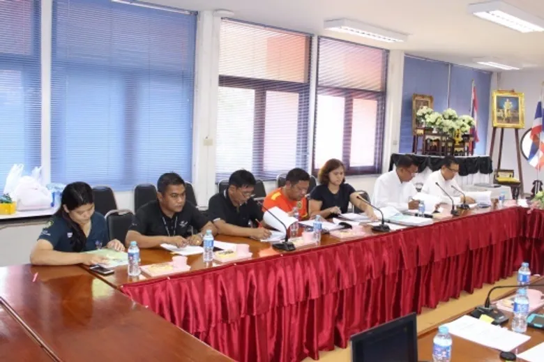 ปภ. โดย ศูนย์ ปภ.เขต 1 ปทุมธานี ประชุมคณะกรรมการคัดเลือกอาสาสมัครดีเด่น ประจำปี 2560