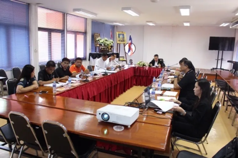ปภ. โดย ศูนย์ ปภ.เขต 1 ปทุมธานี ประชุมคณะกรรมการคัดเลือกอาสาสมัครดีเด่น ประจำปี 2560