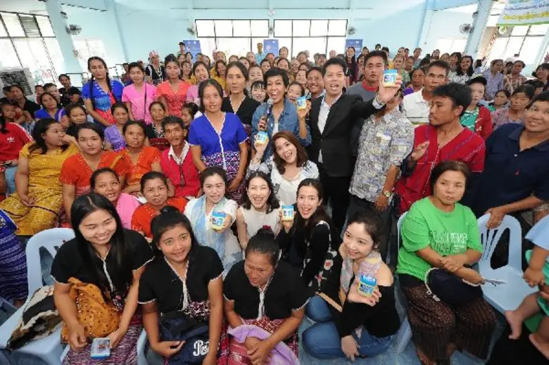 กาละแมร์ นำทีม ร่วมแบ่งปันสัมผัสและความห่วงใย ดูแลผิวคนไทยทุกคนให้มีสุขภาพดี กับโครงการ “วาสลีนเพื่อการเยียวยา”