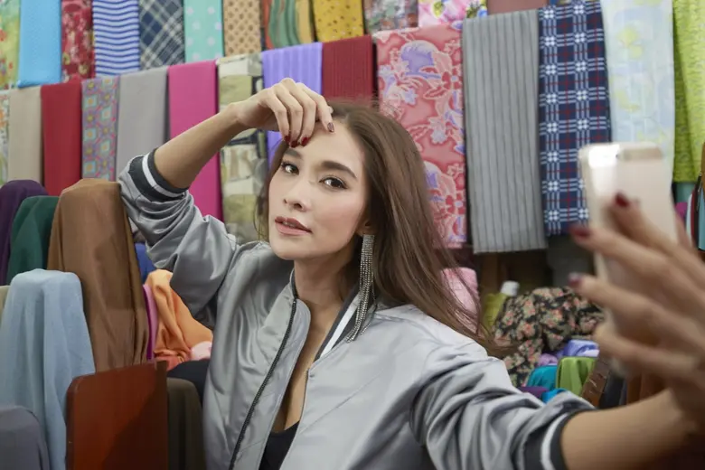หัวเว่ยคว้า กรรณ สวัสดิวัตน์ ณ อยุธยา นัก...