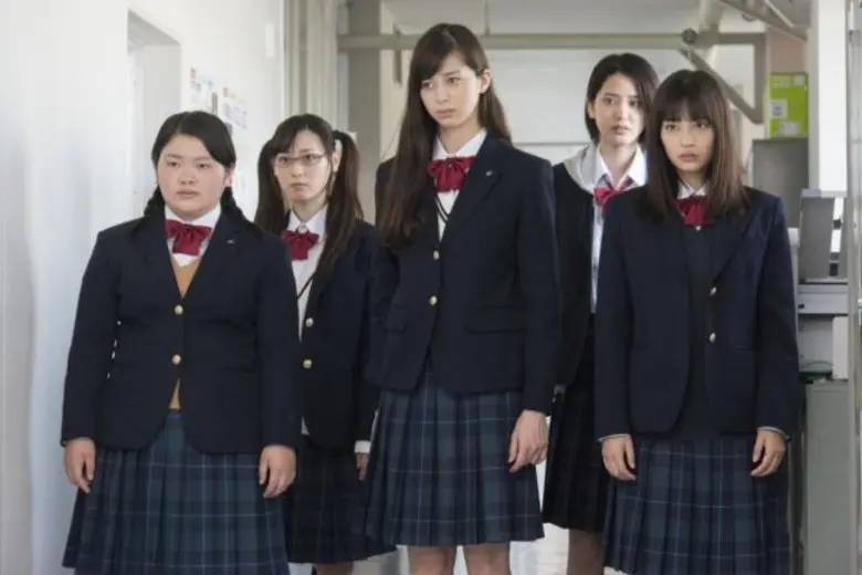 Movie Guide: ฮิโรเสะ ซึสึ นำทีม 24 สาวสวย เปิด จักรวาลความโมเอะ ของสาว ๆ ชมรมเชียร์ ใน Let’s Go Jets  เชียร์เกิร์ล เชียร์เธอ !