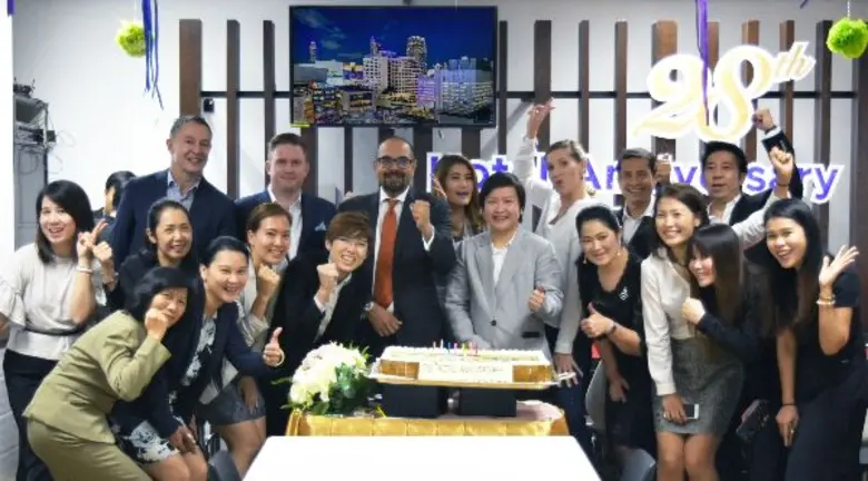 ผู้จัดการทั่วไปโรงแรม โนโวเทล กรุงเทพ สยา...