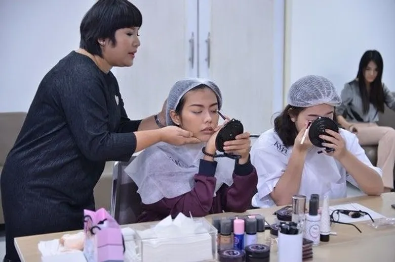 “สหกรุ๊ป แบงค็อก ยัง ดีไซเนอร์ อวอร์ด 2017” ส่งว่าที่ยังดีไซเนอร์เข้าเวิร์คช็อปใหญ่ เตรียมปั้นผลงานแฟชั่นความเป็นไทยในรอบไฟนอล