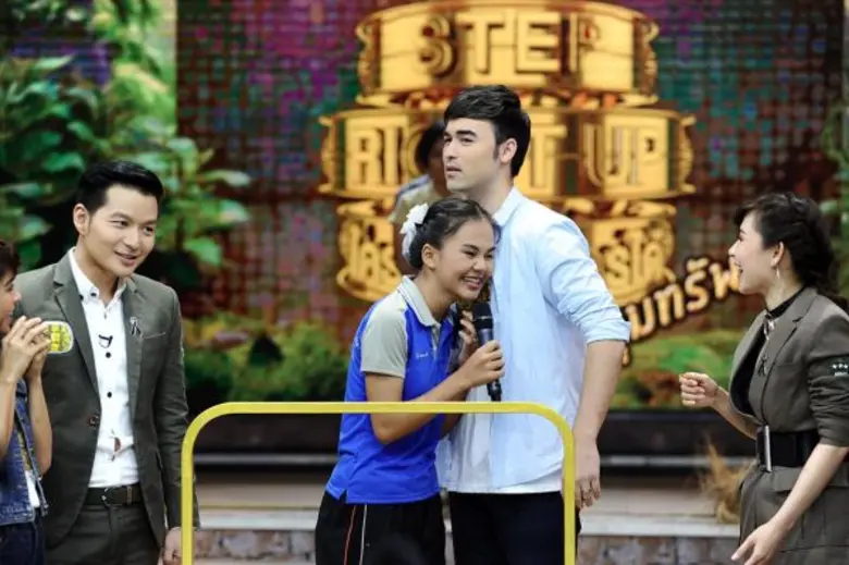 ทีวีไกด์: รายการ “STEP RIGHT UP ใครเก่ง...ใครได้ ล่าขุมทรัพย์” “แพร - พิมพ์ลดา” ชวนสายป่วนมาล่ารางวัล แถมโชว์เหนือ หลับตาประลองเกม!!!
