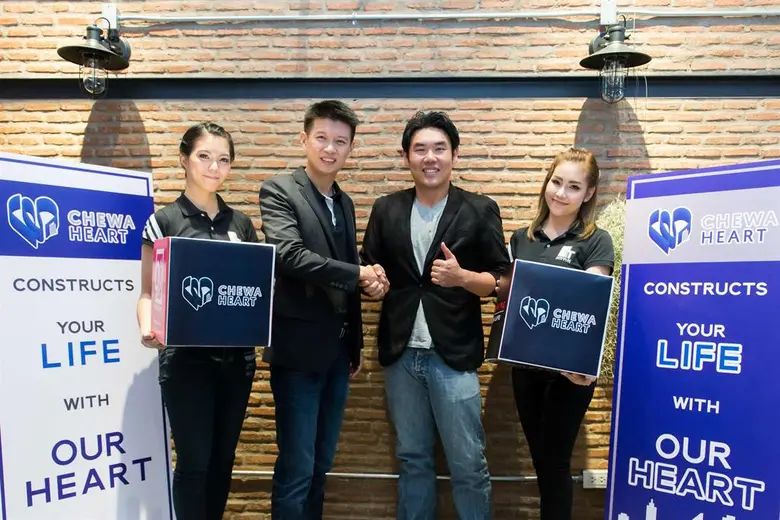 คุณบุญ ชุน เกียรติ กรรมการผู้จัดการ บมจ. ...