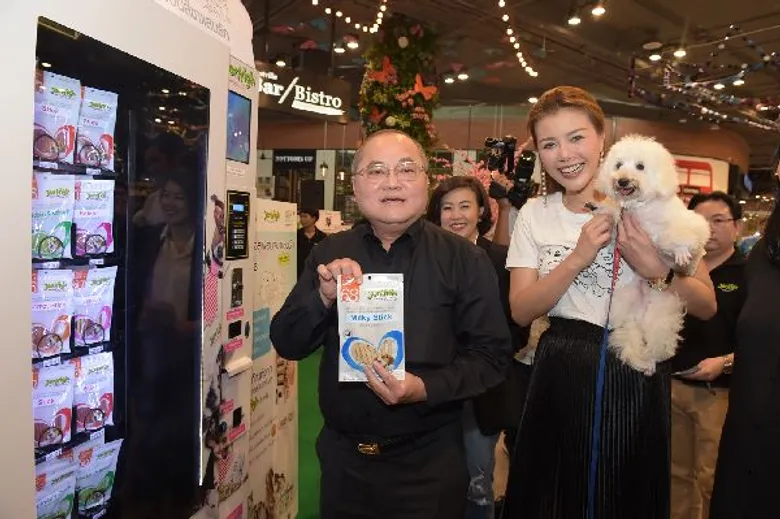 เจอร์ไฮเอาใจคนรักสุนัข เปิดตัว “ตู้ขายอาหารสุนัขอัตโนมัติเจอร์ไฮ” เครื่องแรกในประเทศไทย พร้อมชวนทำความดีมอบรายได้ช่วยเหลือสุนัขที่ถูกทอดทิ้ง