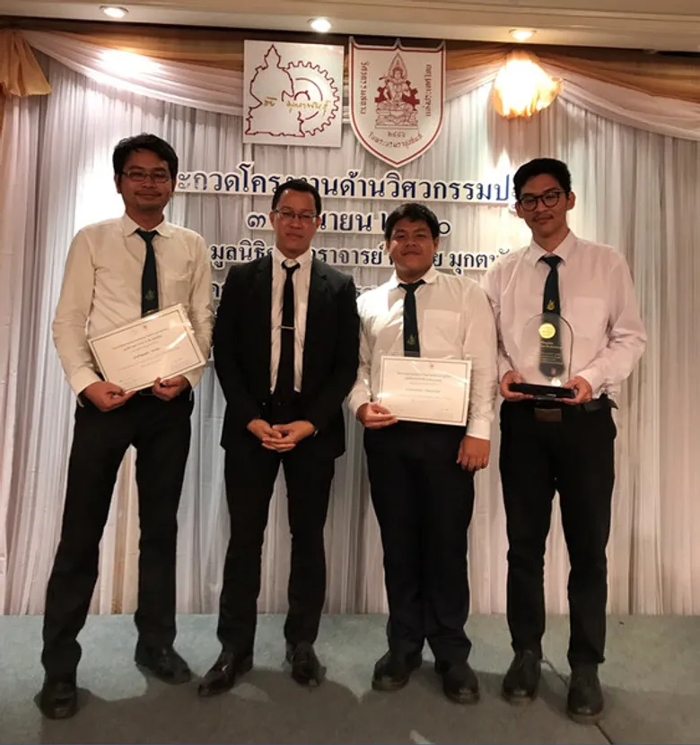 นิสิตวิศวฯ มก. คว้ารางวัลเหรียญทองและเหรียญทองแดง การแข่งขันโครงงานด้านวิศวกรรมปฐพี