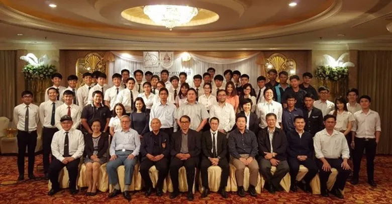 นิสิตวิศวฯ มก. คว้ารางวัลเหรียญทองและเหรียญทองแดง การแข่งขันโครงงานด้านวิศวกรรมปฐพี