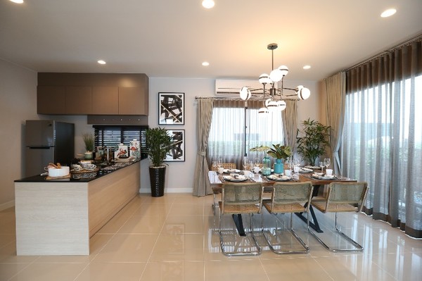 แสนสิริรุก Innovation ในโครงการที่อยู่อาศัยเต็มสูบ ส่งทีม DSD โชว์ผลงานการพัฒนา “Cooliving Designed Home” นำร่องโครงการแรก “บุราสิริ วัชรพล”